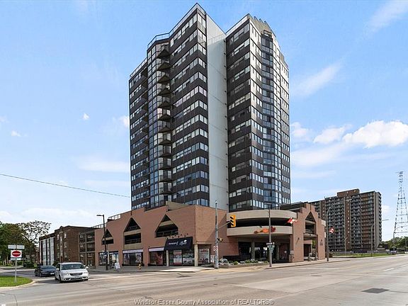 3rd image of 515 Riverside Dr W #507