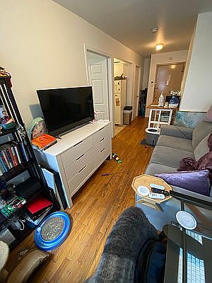 2nd image of 150 Orchard St APT 2c