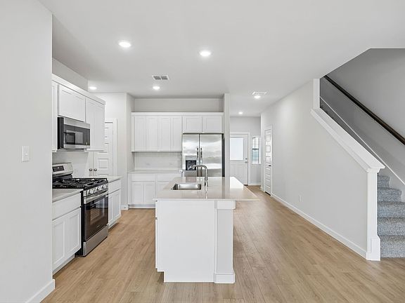 7th image of this home