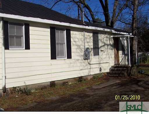 2nd image of 912 W 52Nd Street