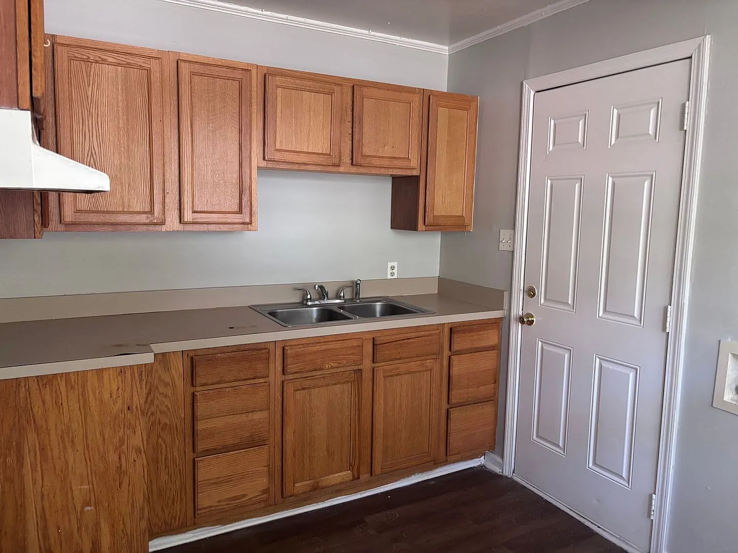 2219 Briarfield — Photo 2
