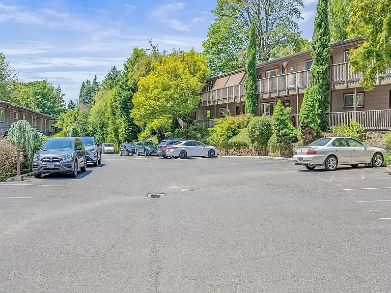 1015 SW Bertha Blvd #5 — Photo 24