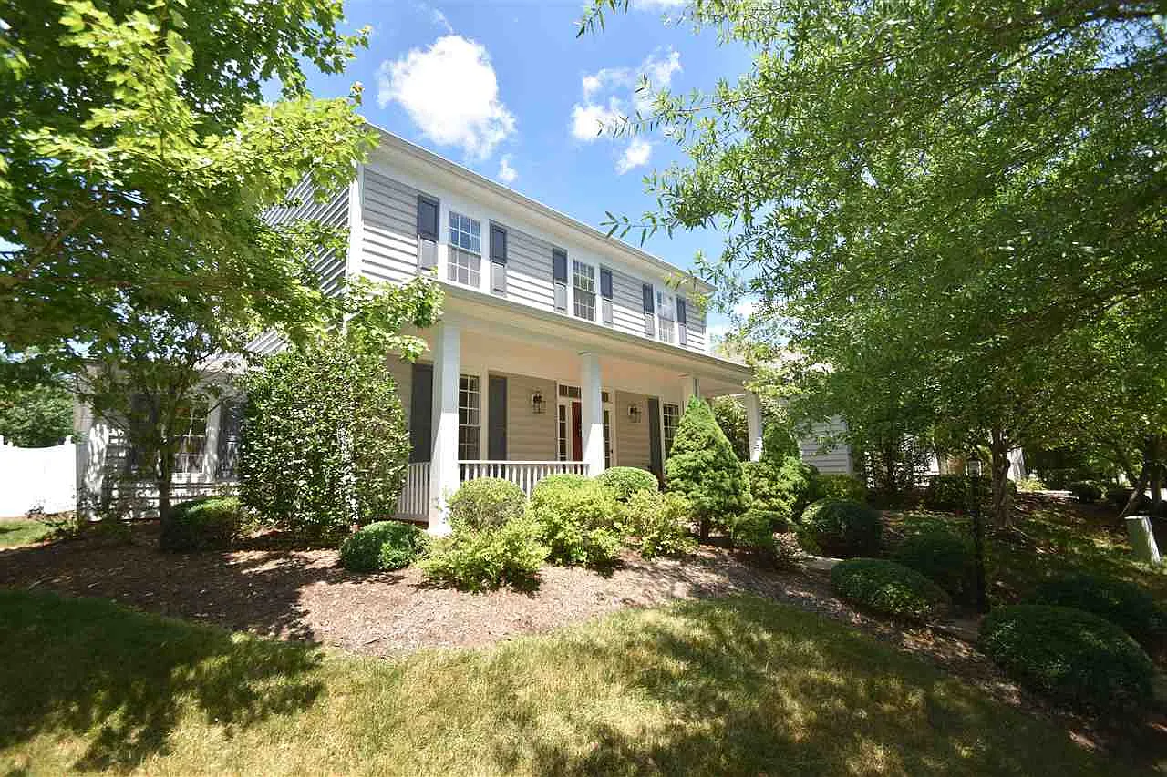 3359 Turnberry Cir photo 1