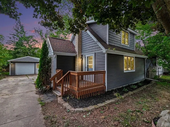 530 Coutant St, Flushing, MI 48433