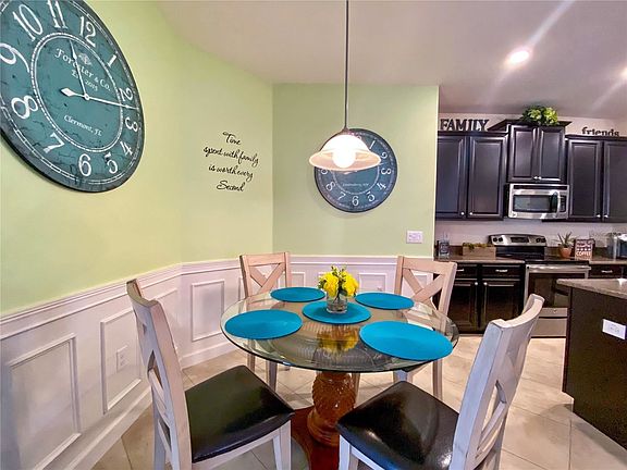 5th image of 3856 Serena Ln