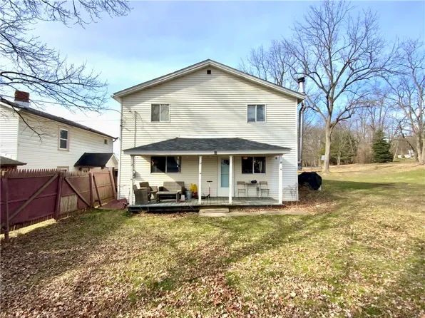 32 Shin Hill St, Joffre, PA 15053