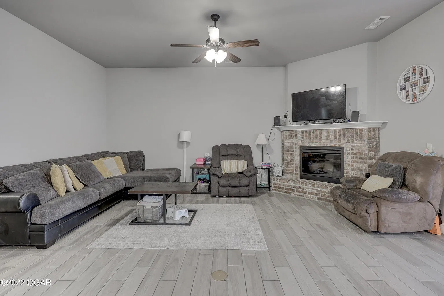 4 bed, 2113 sqft, $2,000 — Photo 4