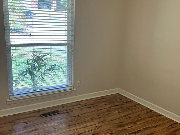 5th image of 544 Bruning Ln #A