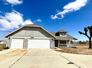 10833 6th Ave, Hesperia, CA 92345