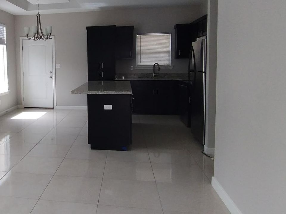 1st image of 2812 Wolverine St APT 4