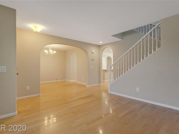 3rd image of 5329 Tustin Hills St