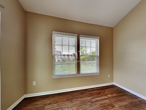 5th image of 5743 Clemens Dr