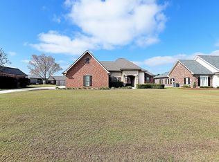 111 Autumn Ridge Dr, Thibodaux, LA 70301