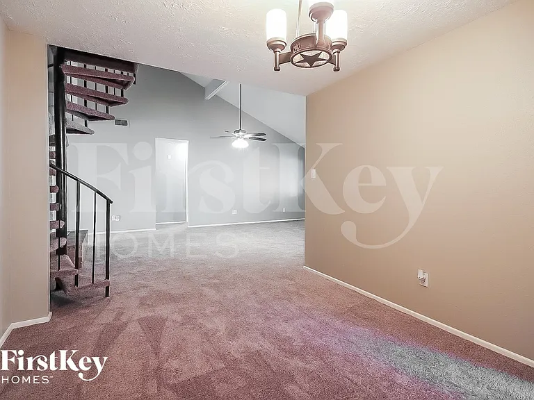 1111 Harpings Way — Photo 5
