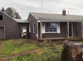 307 8th St, Dayton, OR 97114