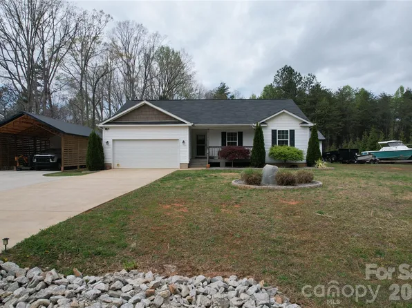 7172 Rolling Hills Dr, Sherrills Ford, NC 28673