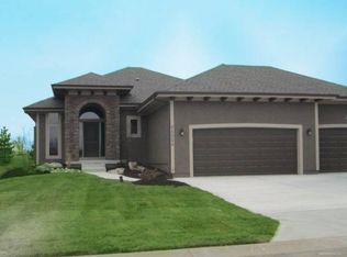 21233 W 107th Ter, Olathe, KS 66061