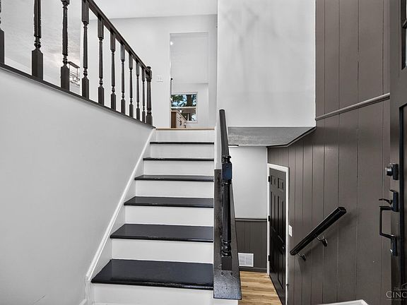 5th image of 12080 Greystone Ct