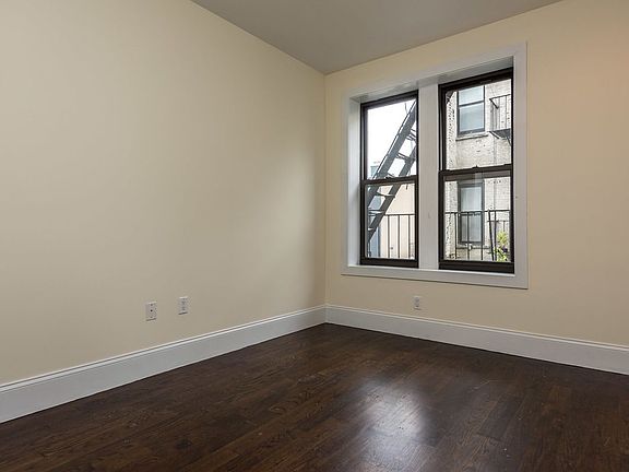 5th image of 115 S 2nd St #17