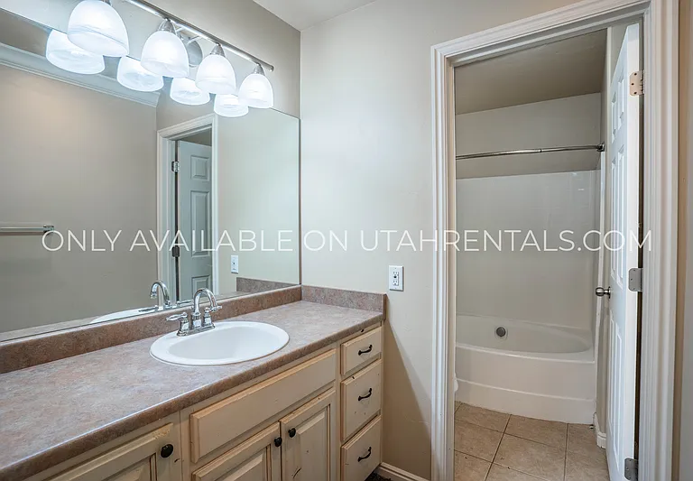 12824 S Timber Run Dr — Photo 13