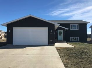 1710 20th Ave Se, Aberdeen, SD 57401