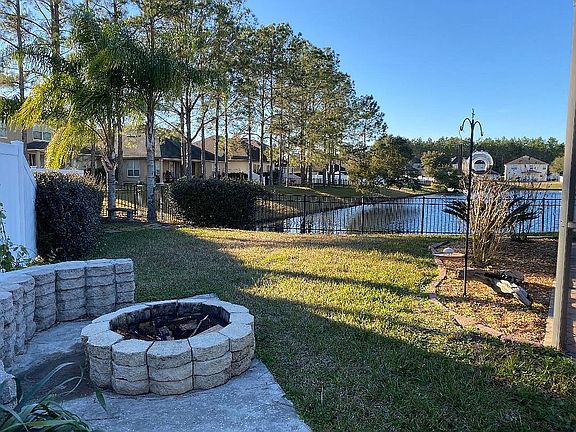4th image of 834 Mosswood Chase St