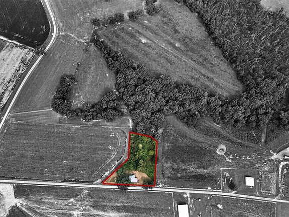 4th image of 520 Tracy Rd