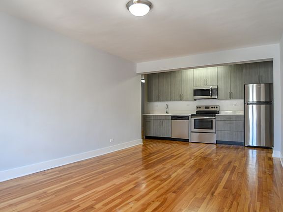 3rd image of 930 Sheridan Ave APT 7C