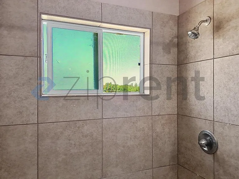 7604 28th St #MAIN HOUSE — Photo 56