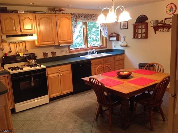 4th image of 3 Mattison Ave