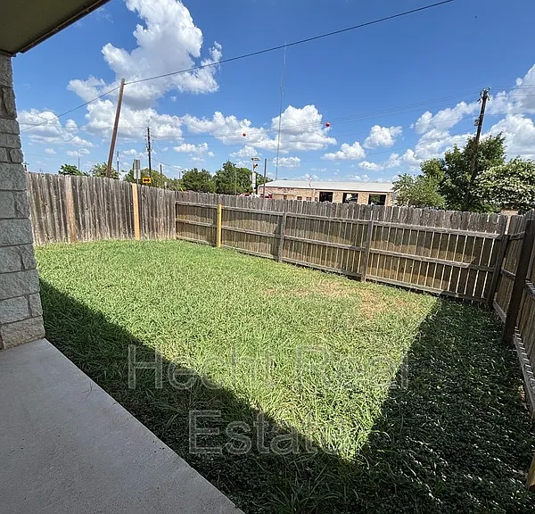 318 Main St #B — Photo 14