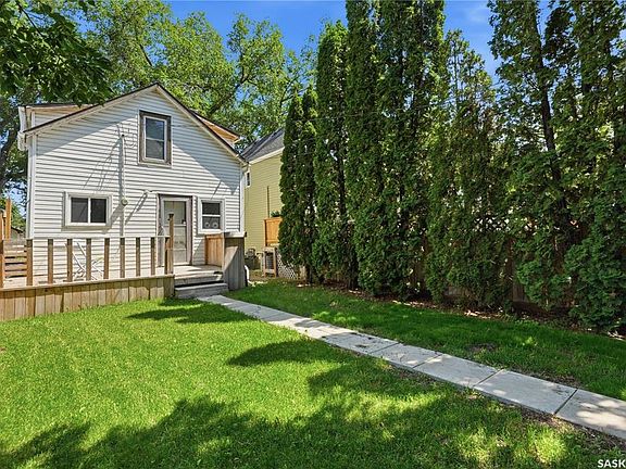 4th image of 927 4th AVENUE N
