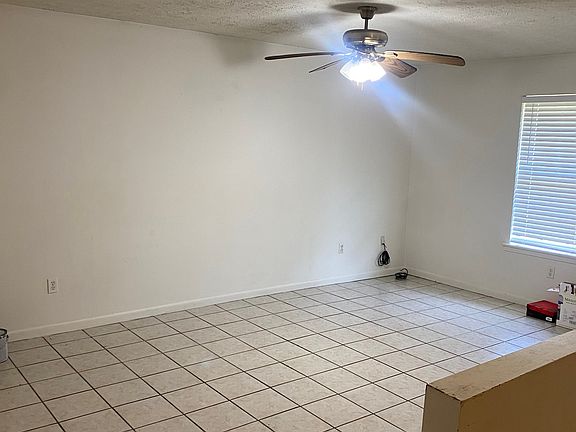 4th image of 604 W Garrard Rd #B