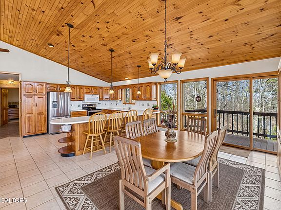 14th image of this home