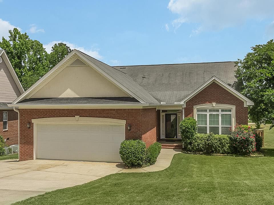 1st image of 208 Dorset Dr