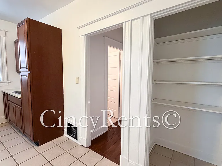4027 Edwards Rd #4 — Photo 9