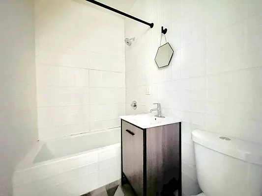 Rented by Doorway NYC, LLC | media 9