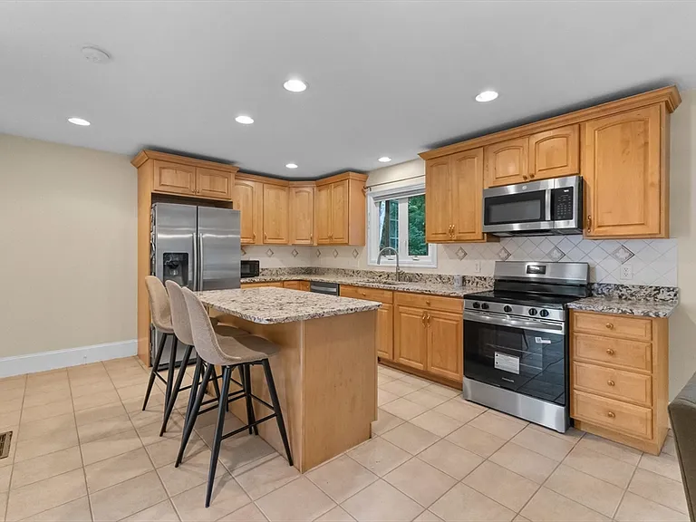 284 S Quinsigamond Ave #284 — Photo 7