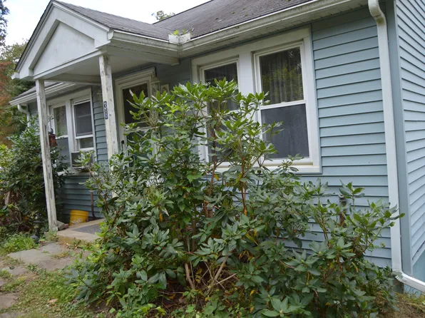 38 Main Street, Hampton, CT 06247