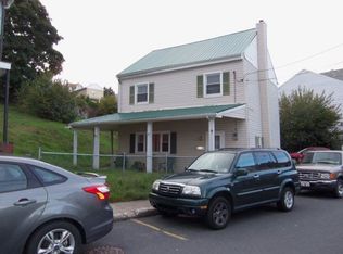 212 Cherry St, Saint Clair, PA 17970
