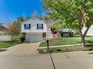 368 Keystone Dr, Fenton, MO 63026