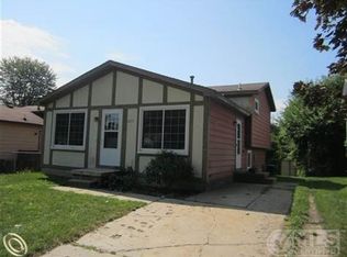 2615 Corey Ave, Waterford, MI 48328