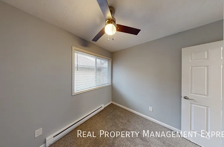 607 N Franklin Ave — Photo 7