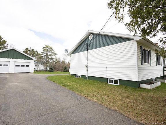 3rd image of 86 Ridgewell St