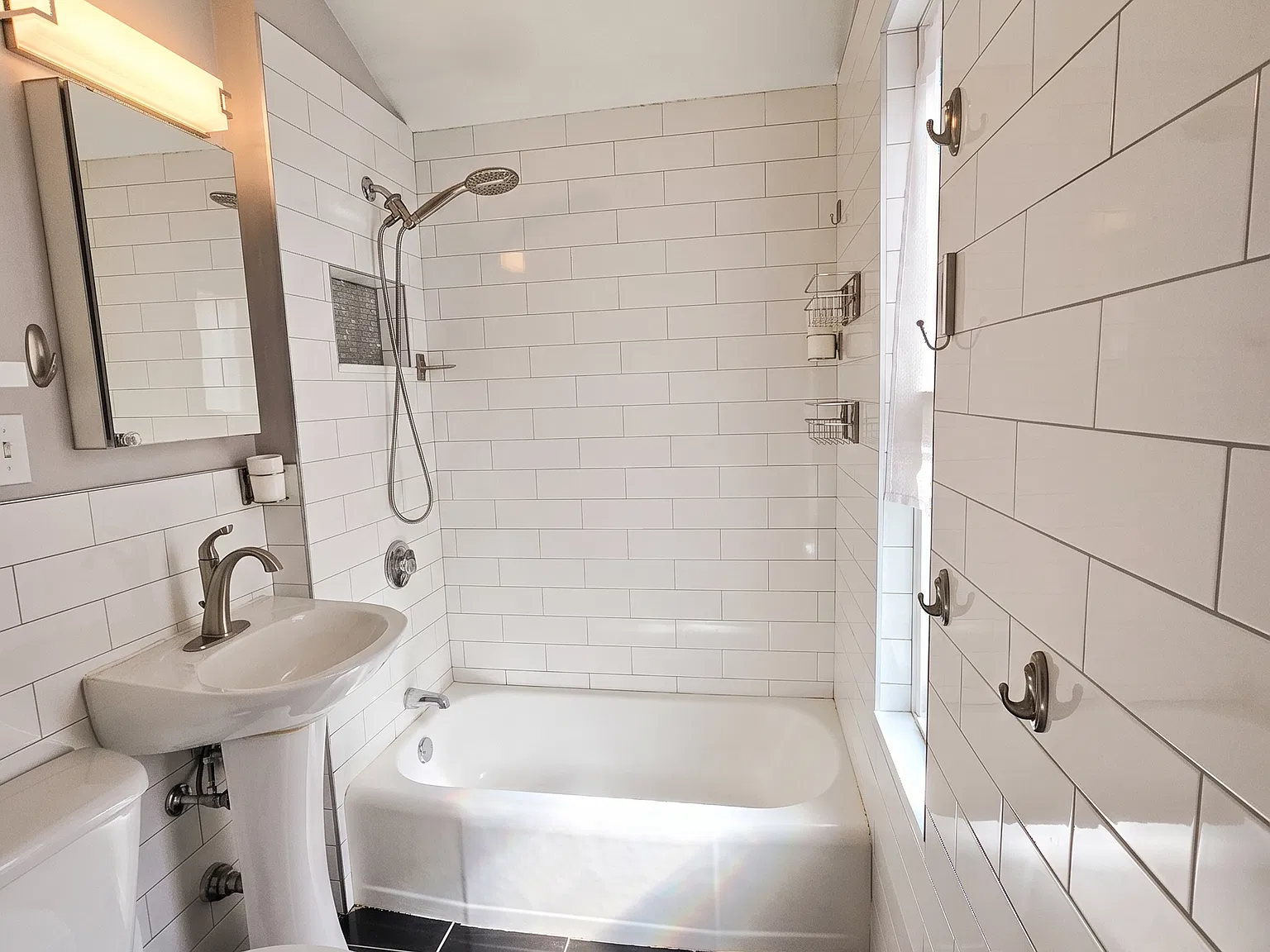 4 bed, 1200 sqft, $3,800 — Photo 4