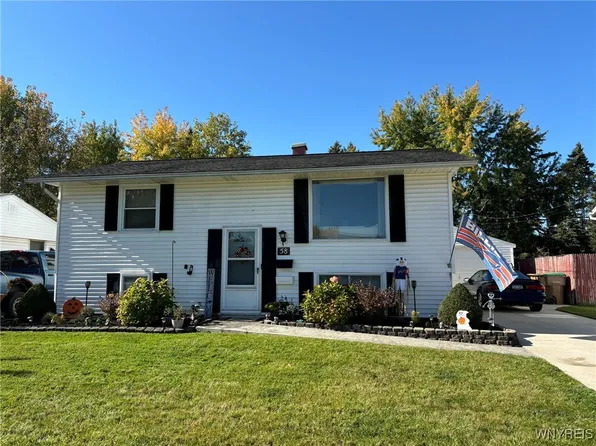 58 Mayberry Dr W, Buffalo, NY 14227