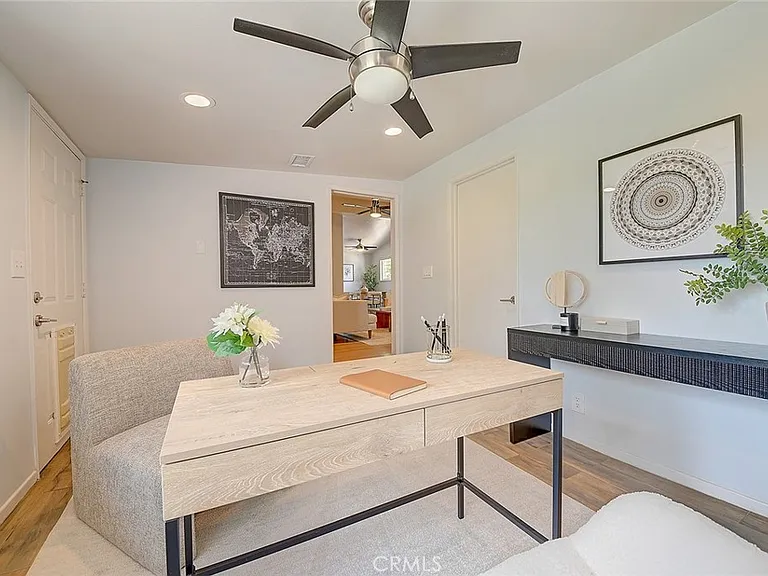 2044 W Spruce Ave — Photo 40