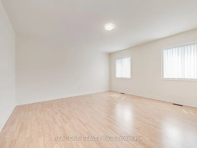 134 Goodwin Cres — Photo 24