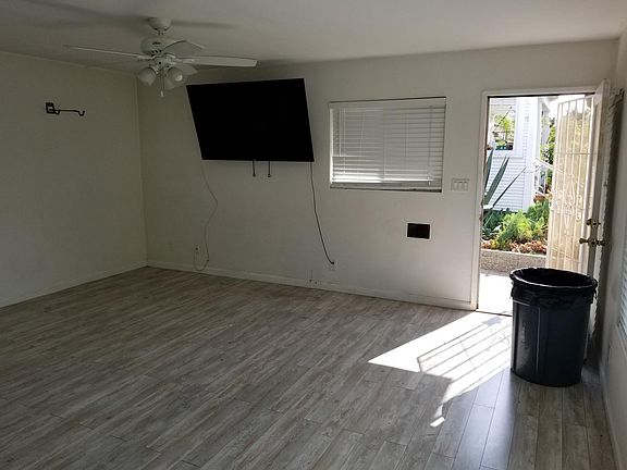 5th image of 2828 E St