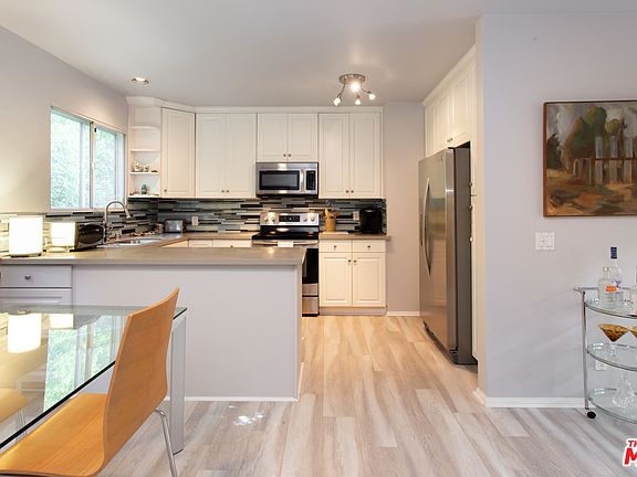 5th image of 446 San Vicente Blvd Unit 103
